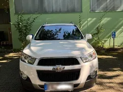 Weiß Gebraucht 2012 Chevrolet Captiva SUV | 7.950 € (Fairer Preis)
