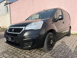 Schwarz Gebraucht 2017 Peugeot Partner Van | 9.490 € (Fairer Preis)