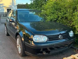 Gebraucht 2000 VW Golf IV Kleinwagen | 300 € (Superpreis)