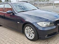 Monacoblau Gebraucht 2006 BMW 320 Kombi | 3.650 € (Guter Preis)