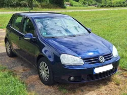 Blau Gebraucht 2006 VW Golf V Edition Limousine | 2.750 € (Guter Preis)