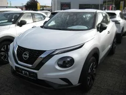 Pearl white Neu 2024 Nissan Juke Visia SUV | 24.900 € (Fairer Preis)
