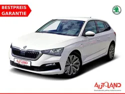 Weiß Gebraucht 2021 Skoda Scala Clever Kleinwagen | 21.950 € (Fairer Preis)