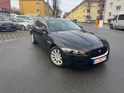 Schwarz Gebraucht 2016 Jaguar XE Pure Limousine | 13.950 € (Fairer Preis)