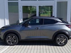 Grau Gebraucht 2024 Nissan Juke N-Connecta SUV | 21.990 € (Fairer Preis)