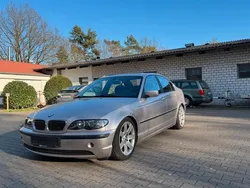 Silber Gebraucht 2004 BMW 318 Limousine | 3.100 € (Fairer Preis)