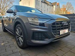 Grau Gebraucht 2021 Audi Q8 SUV | 66.900 €