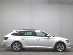 Candyweiss Gebraucht 2018 Skoda Superb Active Kombi | 12.990 € (Superpreis)