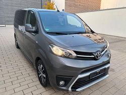 Grau Gebraucht 2018 Toyota Proace Verso Team Kombi | 25.900 € (Guter Preis)