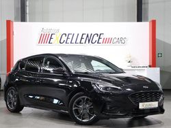 Obsidianschwarzmetallic Gebraucht 2021 Ford Focus ST-Line Limousine | 18.777 € (Teuer)