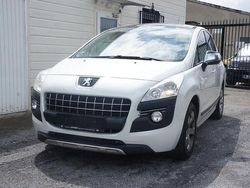 Weiß Gebraucht 2014 Peugeot 3008 Allure Limousine | 6.600 € (Fairer Preis)