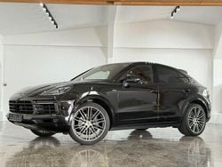 Schwarz Gebraucht 2019 Porsche Cayenne Turbo Sport SUV | 60.490 €