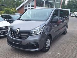 Grau Gebraucht 2018 Renault Trafic Expression Van / Kleinbus | 19.490 € (Etwas zu teuer)