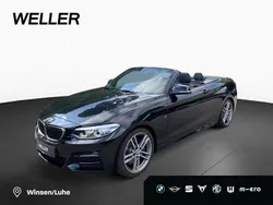 Black sapphire (schwarz) Gebraucht 2021 BMW M240 M Sport Cabrio | 39.950 € (Fairer Preis)