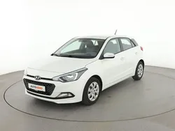 Weiß Gebraucht 2017 Hyundai i20 GO! Limousine | 8.970 € (Fairer Preis)