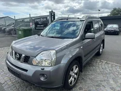 Grau Gebraucht 2008 Nissan X-Trail Tekna SUV | 3.700 € (Etwas zu teuer)