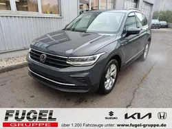 Delfingrau metallic Gebraucht 2023 VW Tiguan Life SUV | 29.899 € (Superpreis)
