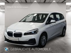 Weiß Gebraucht 2021 BMW 218 Gran Tourer Advantage Van / Kleinbus | 17.900 € (Fairer Preis)