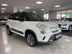 Weiß Gebraucht 2015 Fiat 500L Van / Kleinbus | 9.499 € (Teuer)