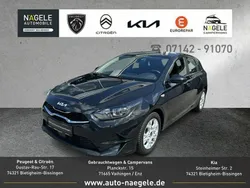 Black metallic Gebraucht 2024 Kia Ceed Vision Limousine | 23.400 € (Guter Preis)