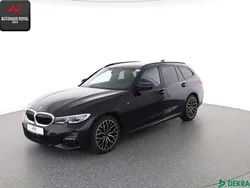 Saphirschwarz Gebraucht 2021 BMW 320 M Sport Kombi | 30.880 € (Guter Preis)