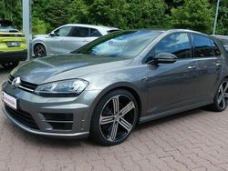 Grau Gebraucht 2016 VW Golf VII R-line Limousine | 22.990 € (Fairer Preis)