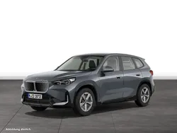 Grau Gebraucht 2024 BMW iX1 SUV | 47.199 € (Teuer)