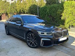 Grau Gebraucht 2019 BMW 750L Comfort Edition Limousine | 29.999 €