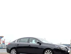Schwarz Gebraucht 2011 Renault Latitude Limousine | 3.800 €