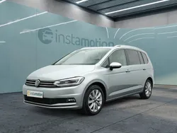Silber Gebraucht 2024 VW Touran Highline Van / Kleinbus | 38.749 € (Etwas zu teuer)