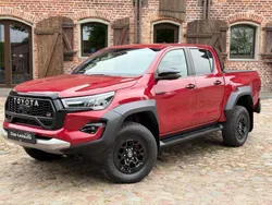 Rot Neu 2025 Toyota HiLux Sport Abholung | 62.990 € (Teuer)