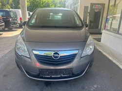 Braun Gebraucht 2012 Opel Meriva Edition Van / Kleinbus | 2.250 €