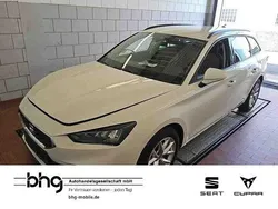 Weiß Gebraucht 2022 Seat Leon Style Limousine | 23.830 € (Etwas zu teuer)