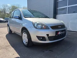 Silber Gebraucht 2008 Ford Fiesta Style Kleinwagen | 2.490 € (Fairer Preis)