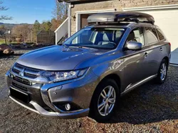 Grau Gebraucht 2018 Mitsubishi Outlander P-HEV SUV | 16.850 €