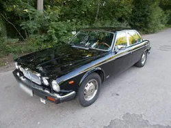 Schwarz Gebraucht 1991 Jaguar XJ12 Limousine | 18.900 €