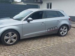 Silber Gebraucht 2014 Audi A3 Ambition Limousine | 12.999 € (Guter Preis)