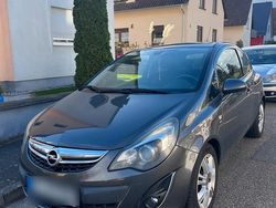 Grau Gebraucht 2011 Opel Corsa Kleinwagen | 2.400 € (Fairer Preis)