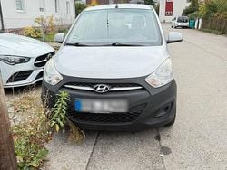 Grau Gebraucht 2011 Hyundai i10 Kleinwagen | 800 € (Superpreis)