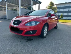Rot Gebraucht 2011 Seat Leon Limousine | 2.900 € (Guter Preis)