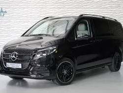 Obsidianschwarz Neu 2025 Mercedes V300 Exclusive Van / Kleinbus | 112.454 € (Teuer)