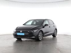 Deep black perleffekt Gebraucht 2022 VW Golf VIII Active | 25.240 € (Guter Preis)