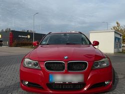 Rot Gebraucht 2011 BMW 320 Kombi | 5.999 € (Fairer Preis)