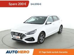 Weiß Gebraucht 2020 Hyundai i30 Pure Limousine | 14.190 € (Fairer Preis)