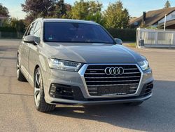Grau Gebraucht 2016 Audi Q7 Sport SUV | 43.900 €