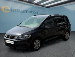 Grau Gebraucht 2021 VW Touran Van / Kleinbus | 25.199 € (Fairer Preis)