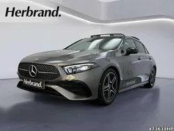 Metalliclack mountaingrau Gebraucht 2024 Mercedes A200 AMG Kleinwagen | 37.500 € (Etwas zu teuer)