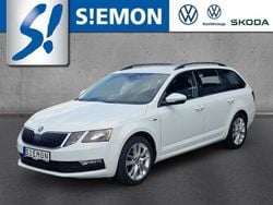 Weiss Gebraucht 2018 Skoda Octavia Clever Kombi | 10.530 € (Guter Preis)