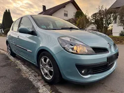 Grün Gebraucht 2007 Renault Clio II Rip Curl Limousine | 1.999 € (Fairer Preis)