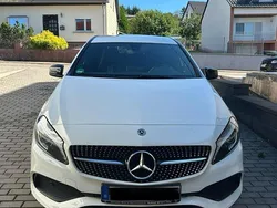 Weiß Gebraucht 2017 Mercedes A200 AMG line Limousine | 14.000 € (Fairer Preis)